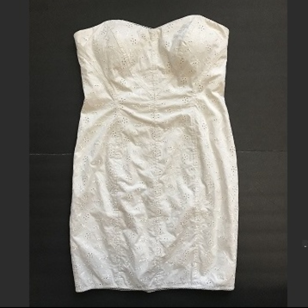 Betsey-Johnson-White-Strapless-dress-Size-10